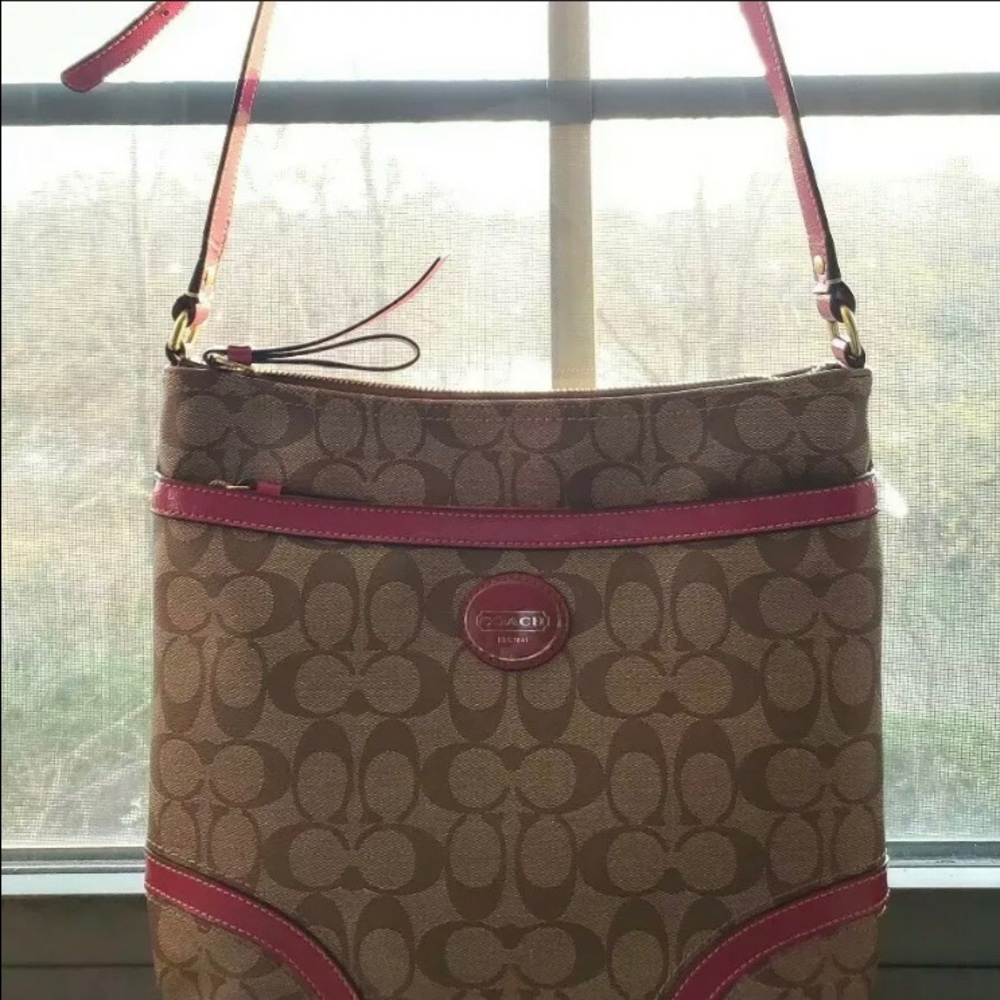 COACH SIGNATURE FILE BAG KHAKI/PINK RUBY